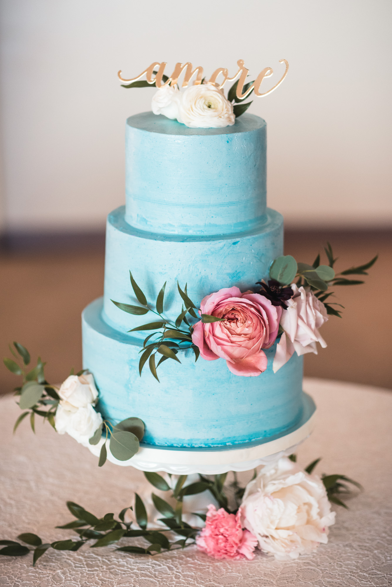 Reception wedding cake