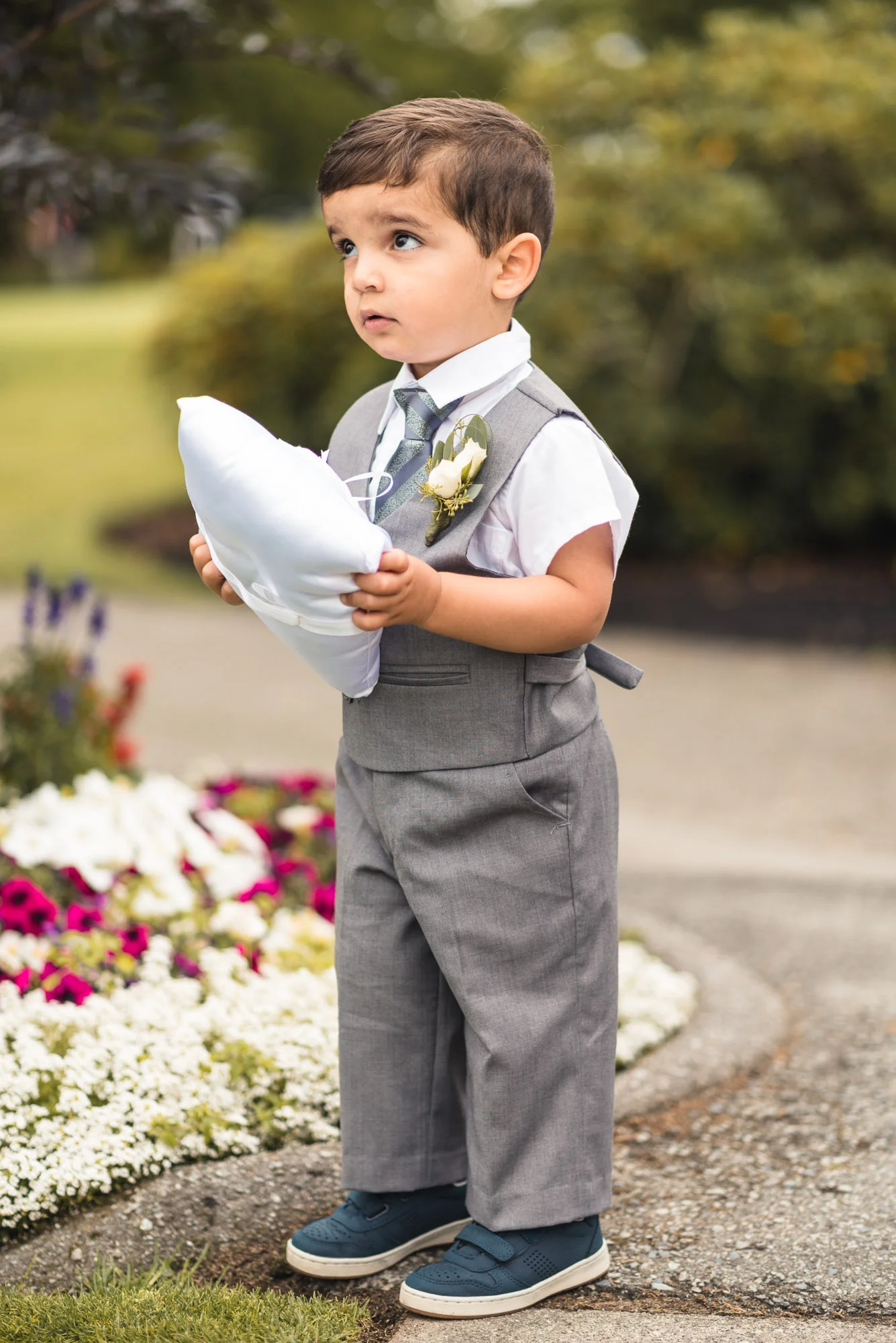 Ring bearer