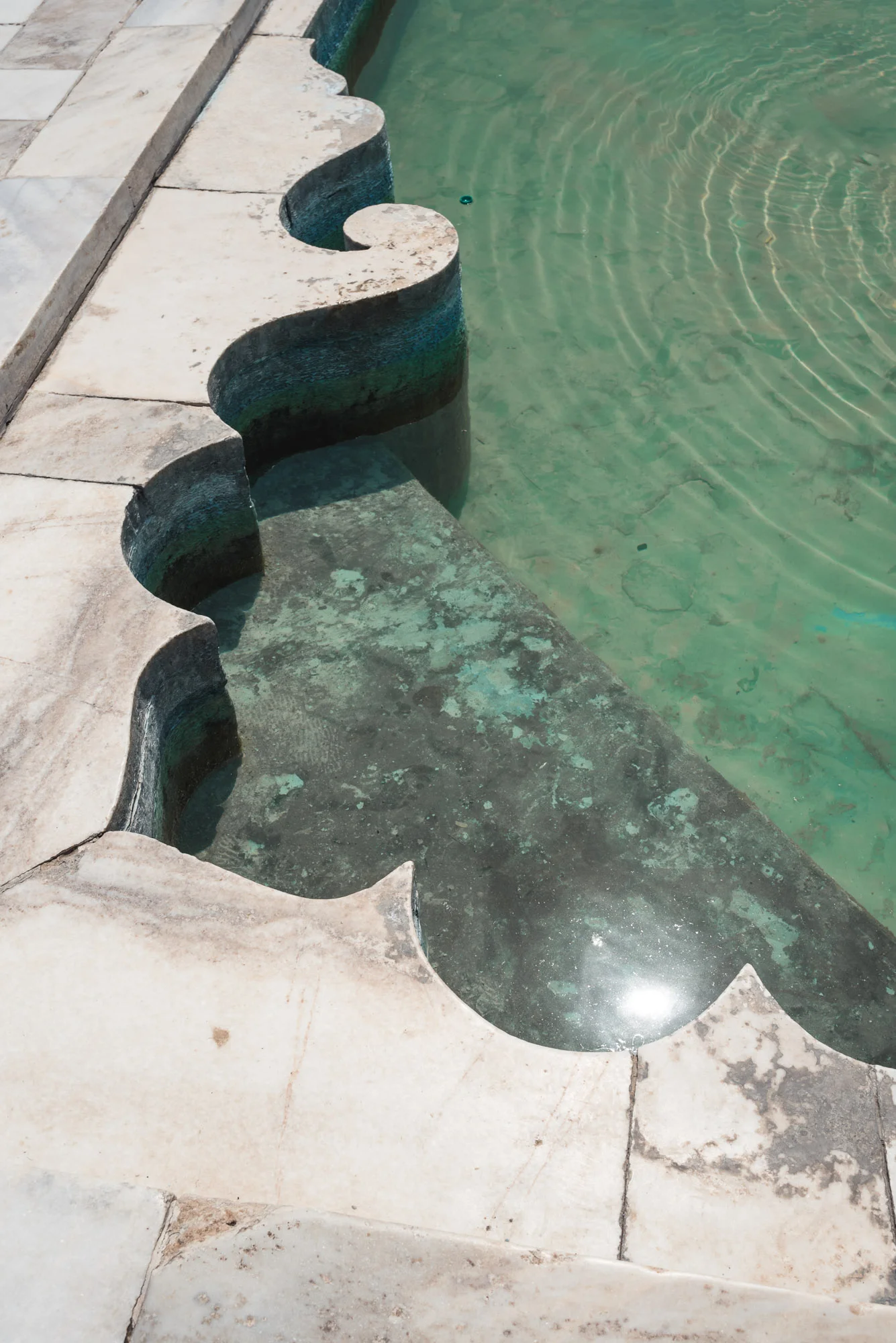 Fountain pool at the Taj Mahal