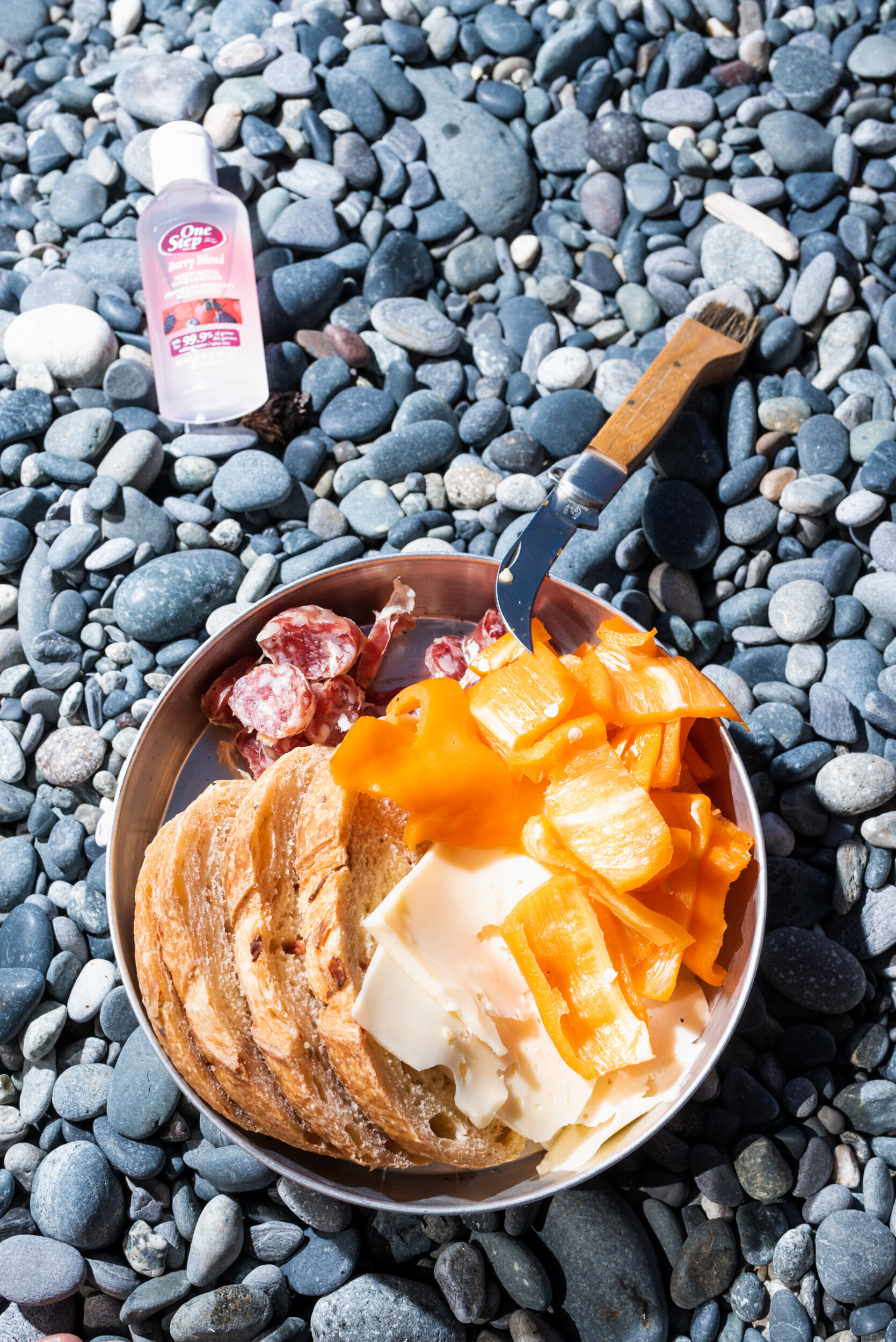 Lunch on rocks