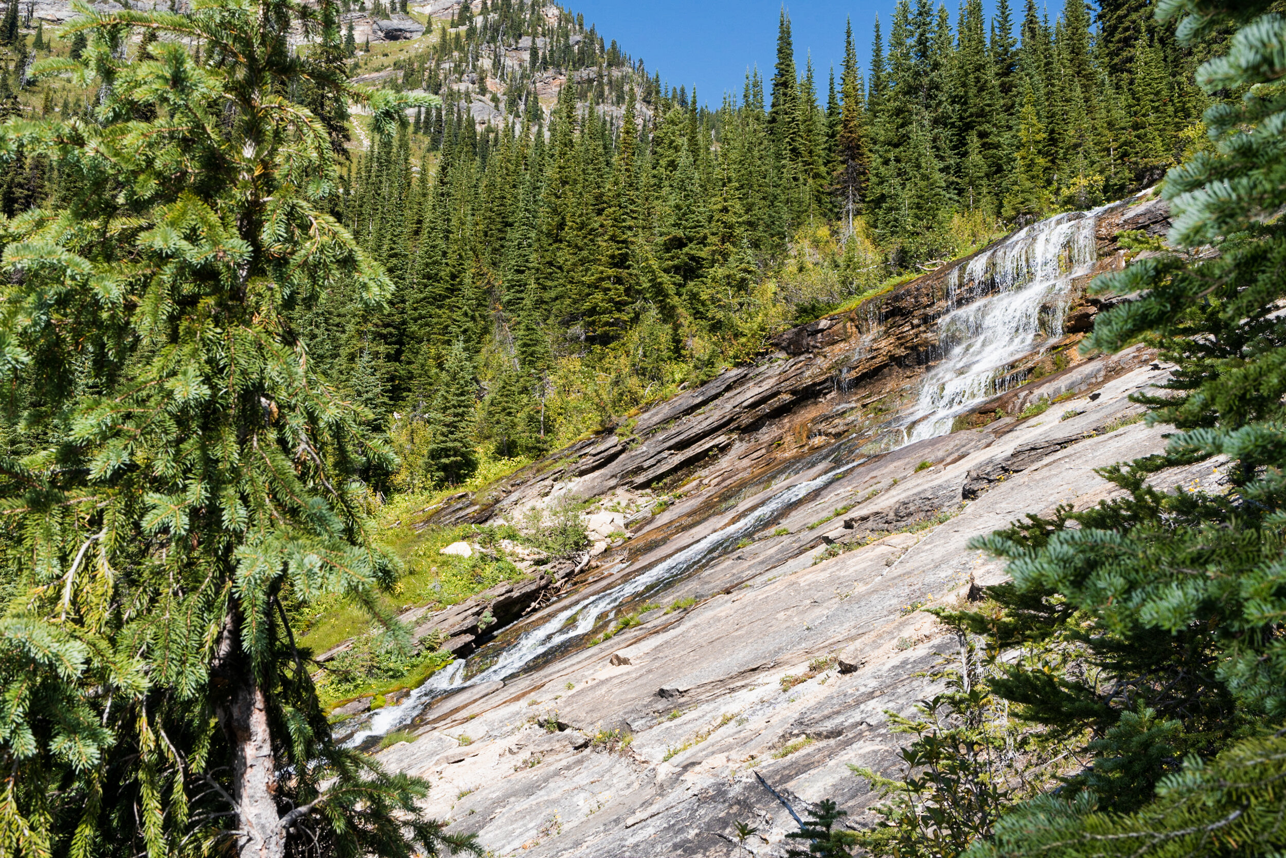 Pinnacle Lake hike waterfall