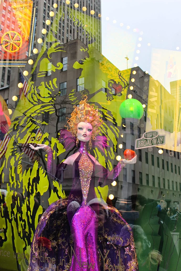 Holiday Windows 2014: Saks Fairy Tales