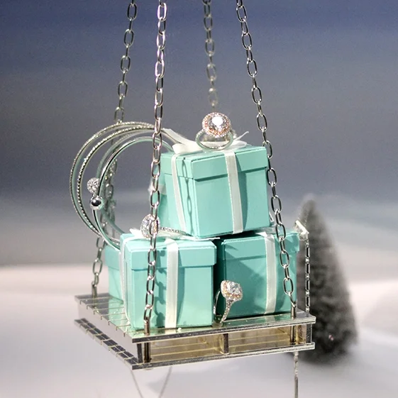 Holiday Windows 2017: Tiffany