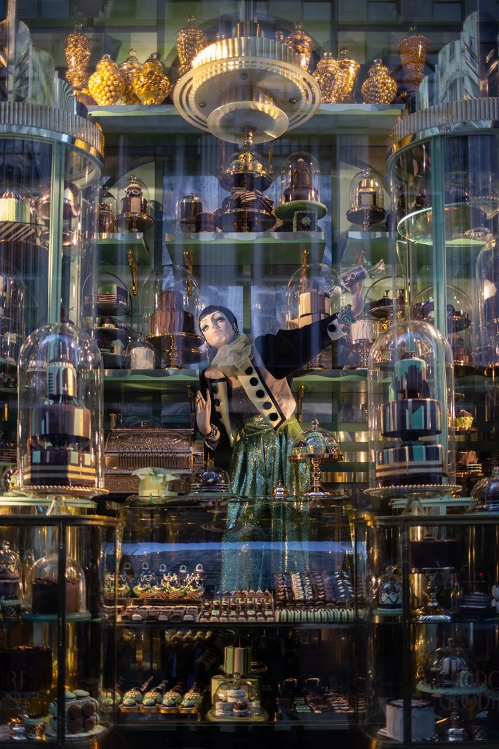 Bergdorf Goodman Unveils Its 2016 Holiday Windows