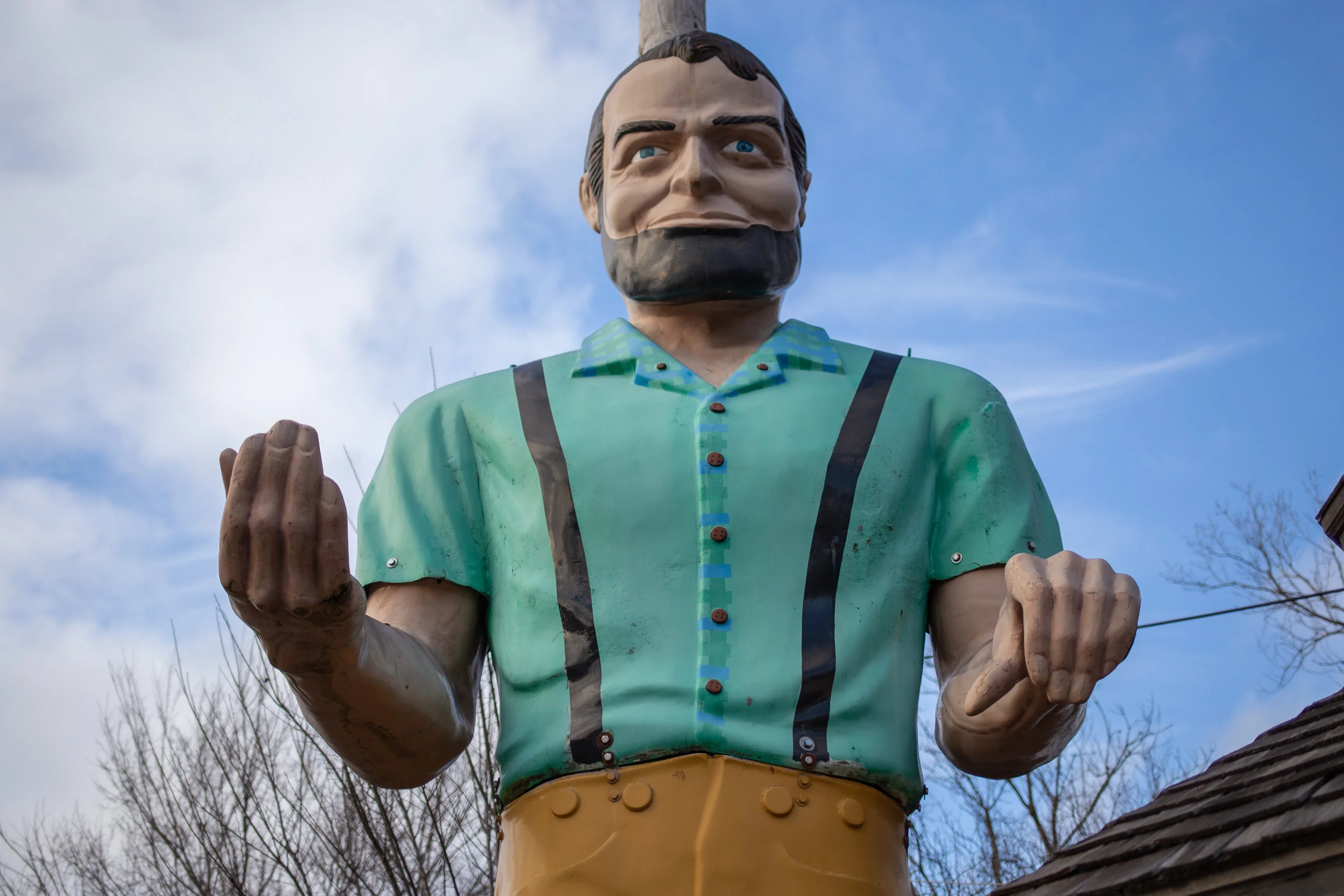 Muffler Men: Crystal Lake