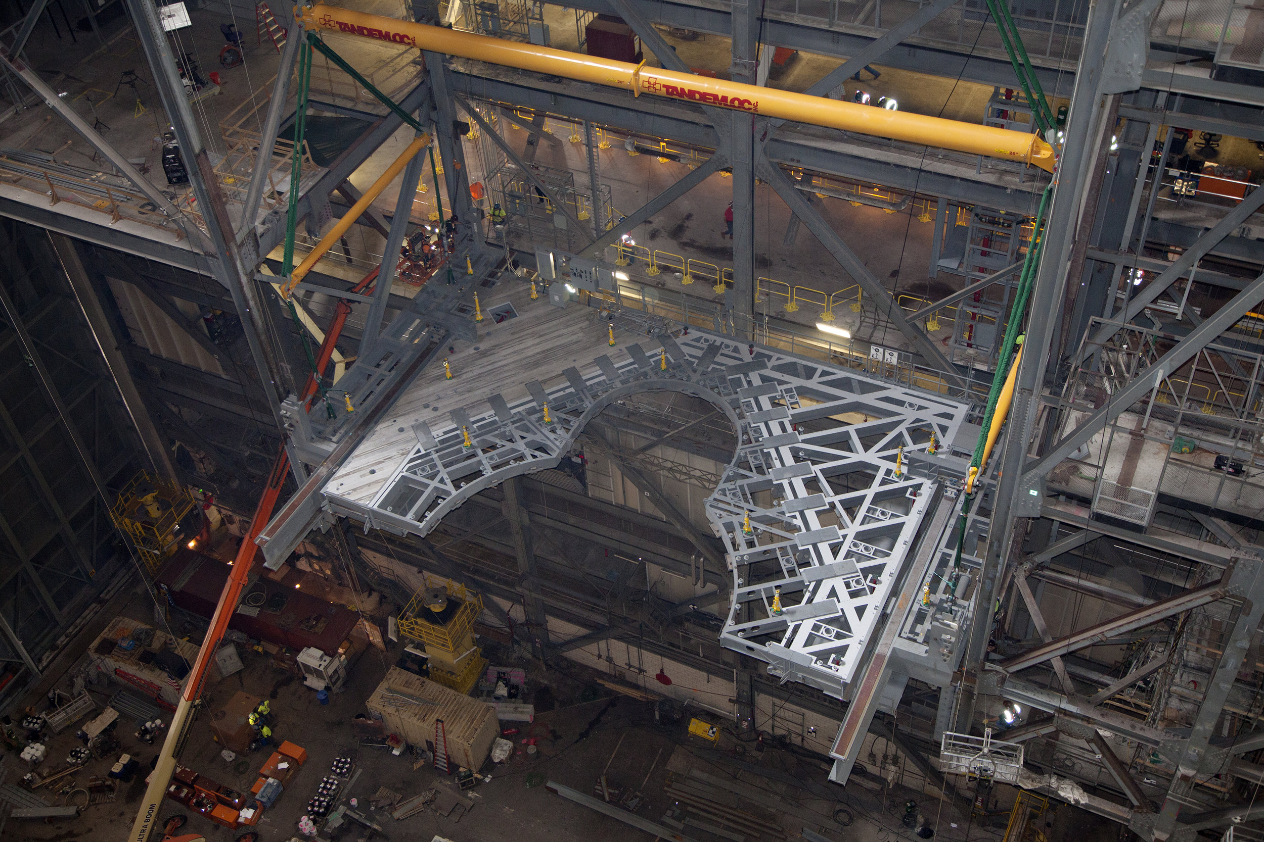 Work Procedures at the Vehicle Assembly Building