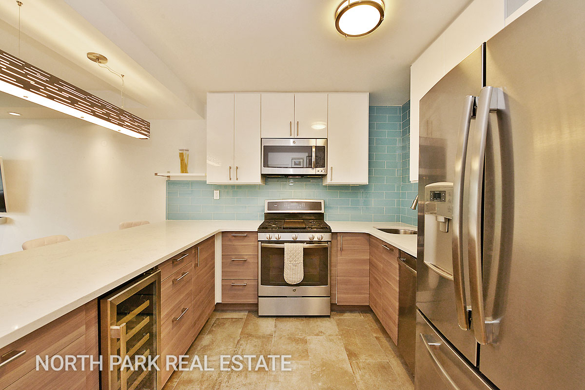 West_70th_Street_315_5F_Kitchen_npre.jpg