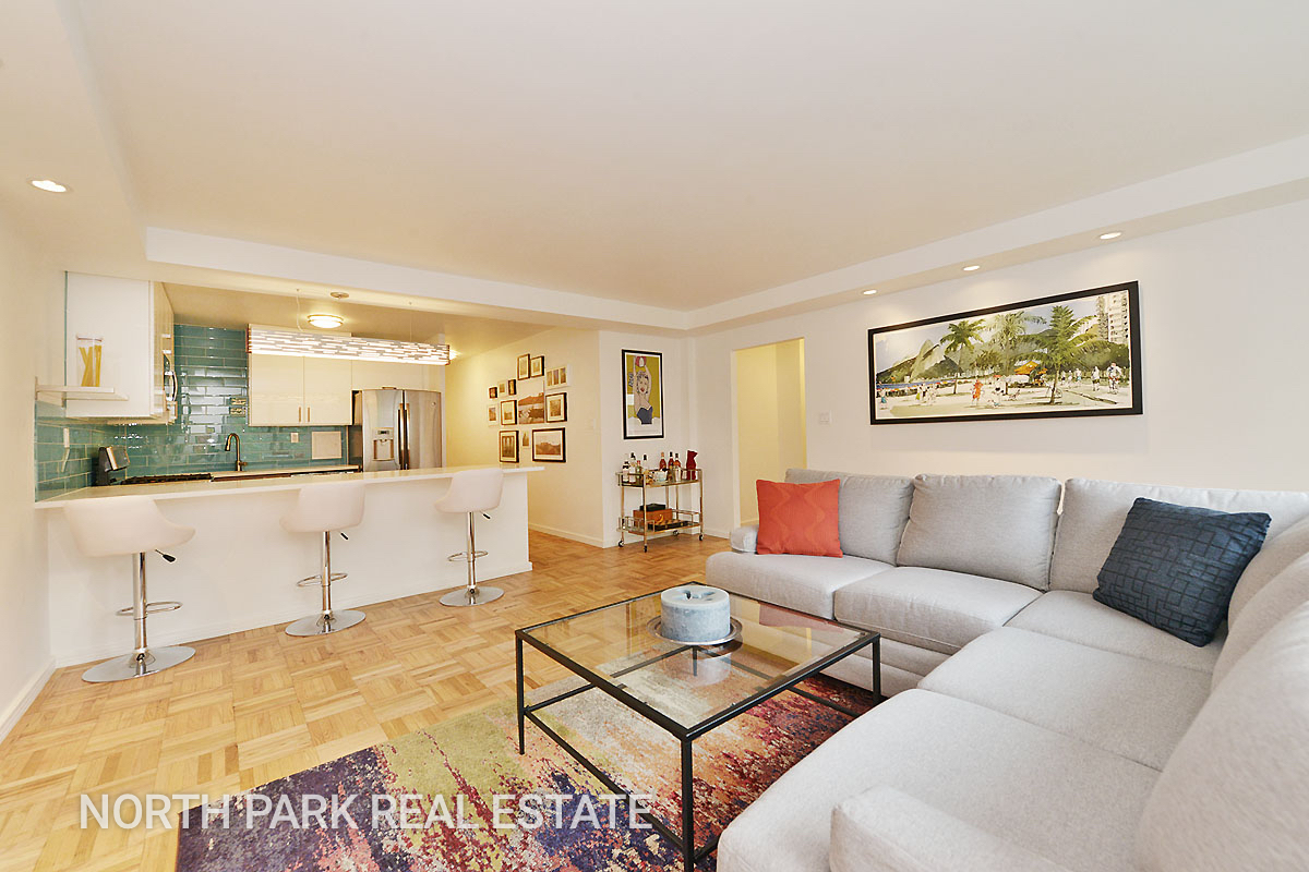 West_70th_Street_315_5F_Living__Room_rev_npre.jpg