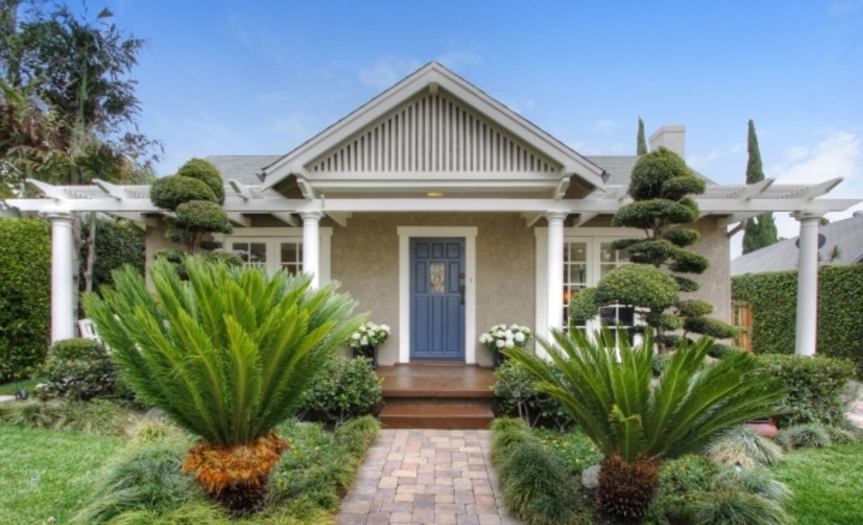 1224 M POINSETTIA PL