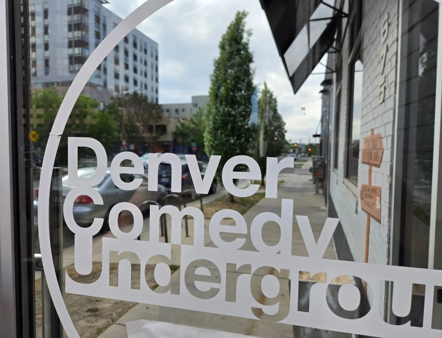 Look how close we are to the Merc! The Merc is the tan building in the background through @denvercomedyunderground 's front door!

See you at tonight's Lindy Jam!

675 22nd St, Denver, CO 80205

❤️❤️❤️