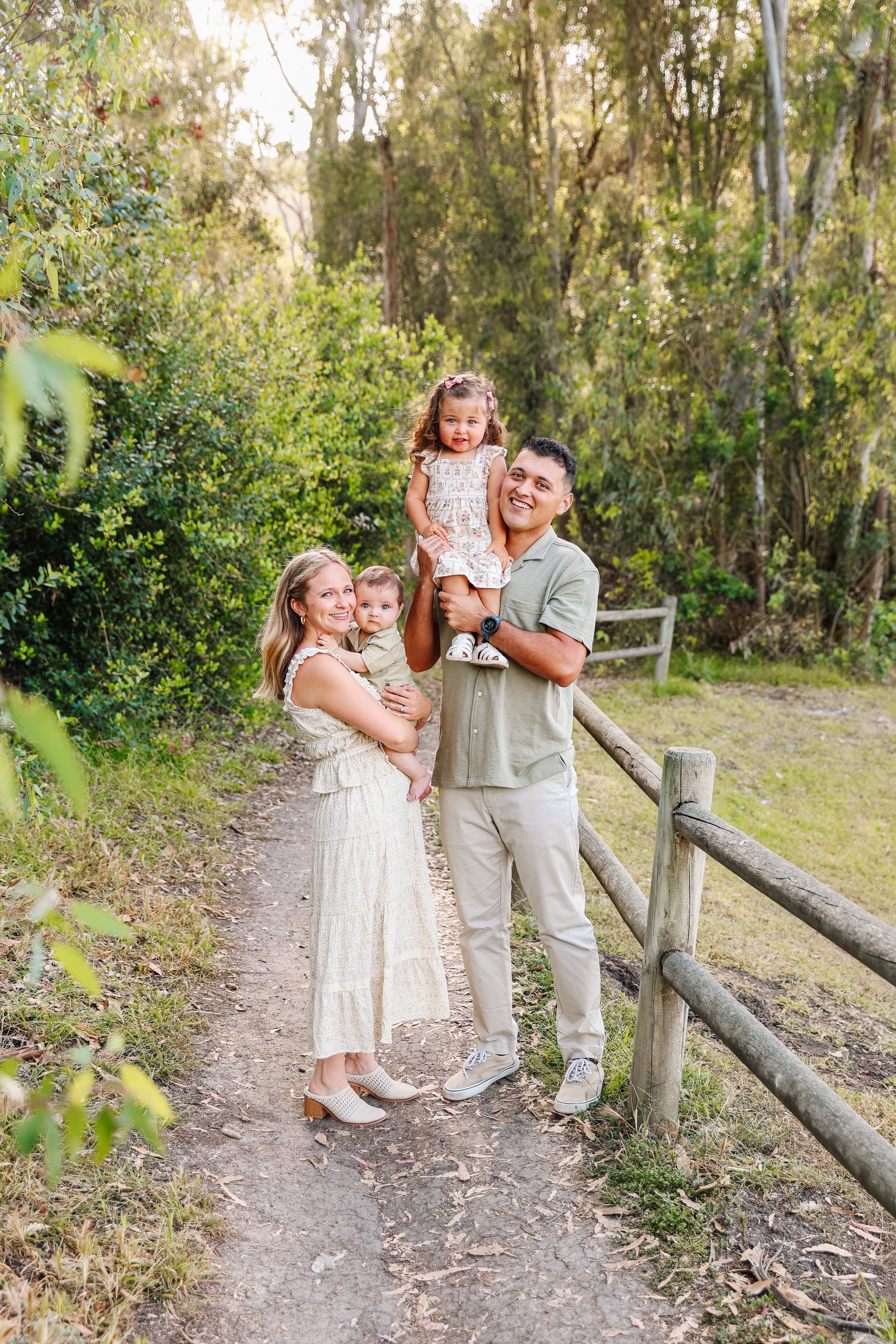 AaronChloeFamEditsJaredSislinPhotography-25.jpg