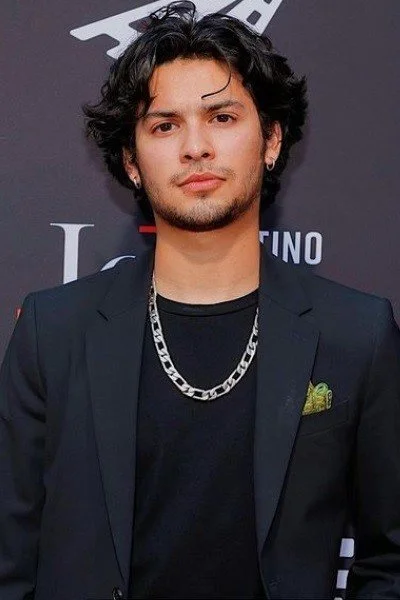 Xolo Maridue a El Talento Ascendente En Hollywood Que Conquista Xolo Maridue a El Talento Ascendente En Hollywood Que Conquista
