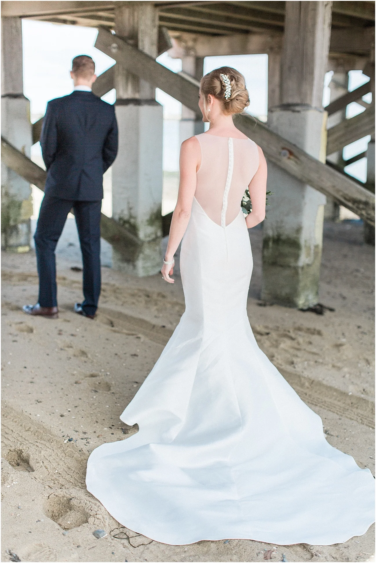 claire_gordon_duxbury_bay_maritime_school_beach_dock_powder_point_bridge_cape_cod_boston_wedding_photographer_meredith_jane_photography_photo_0579.jpg