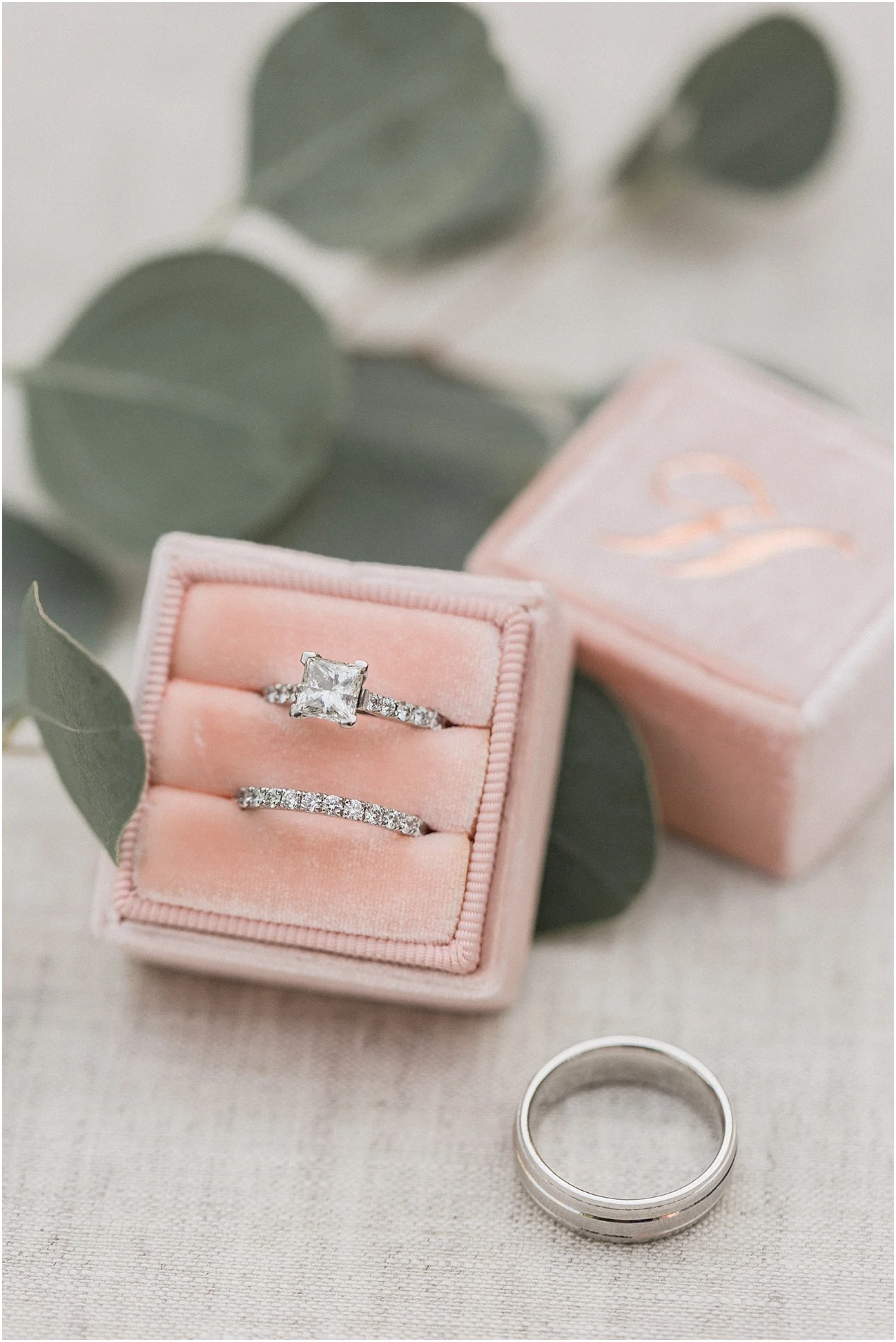 melissa_dan_the_pavilion_at_pine_hills_fall_wine_cape_cod_boston_wedding_photographer_meredith_jane_photography_photo_1161.jpg