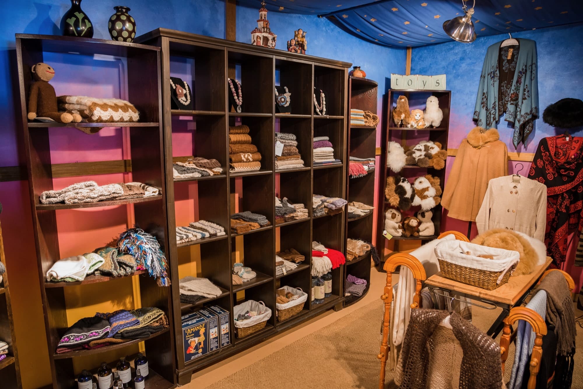 HVAR_Store-10.jpg
