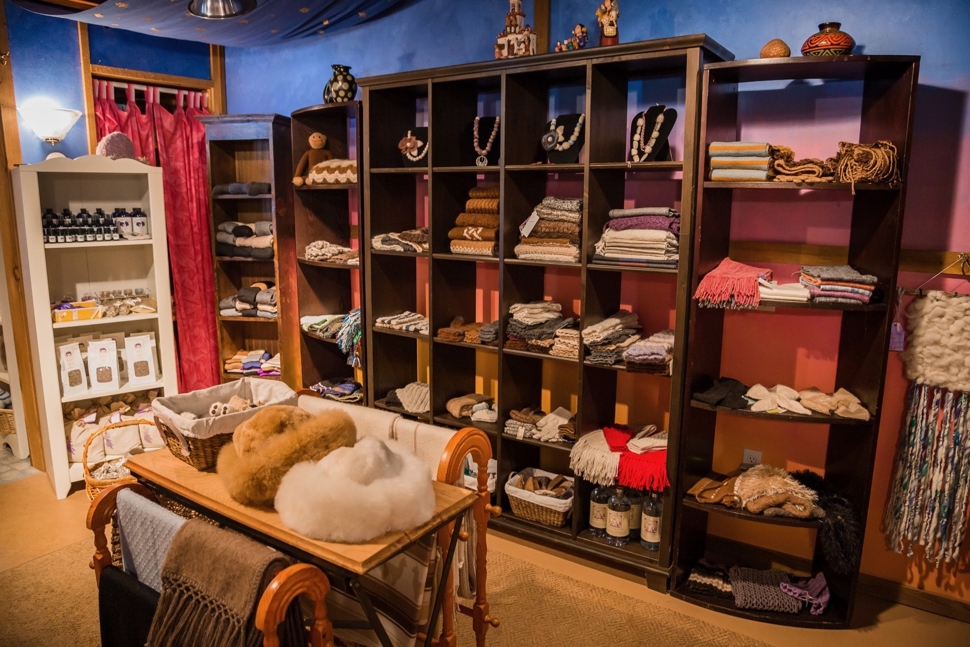 HVAR_Store-8.jpg