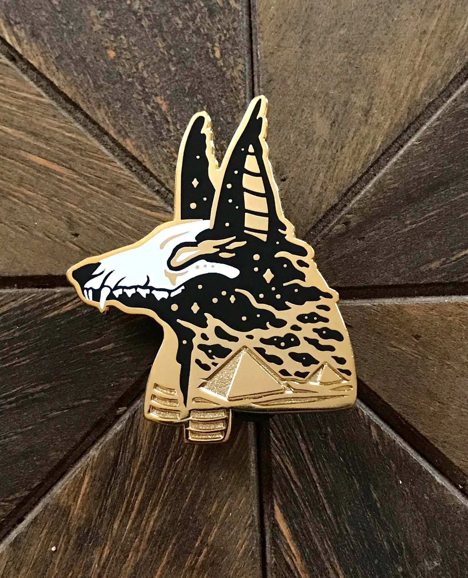 anubis pin.jpg