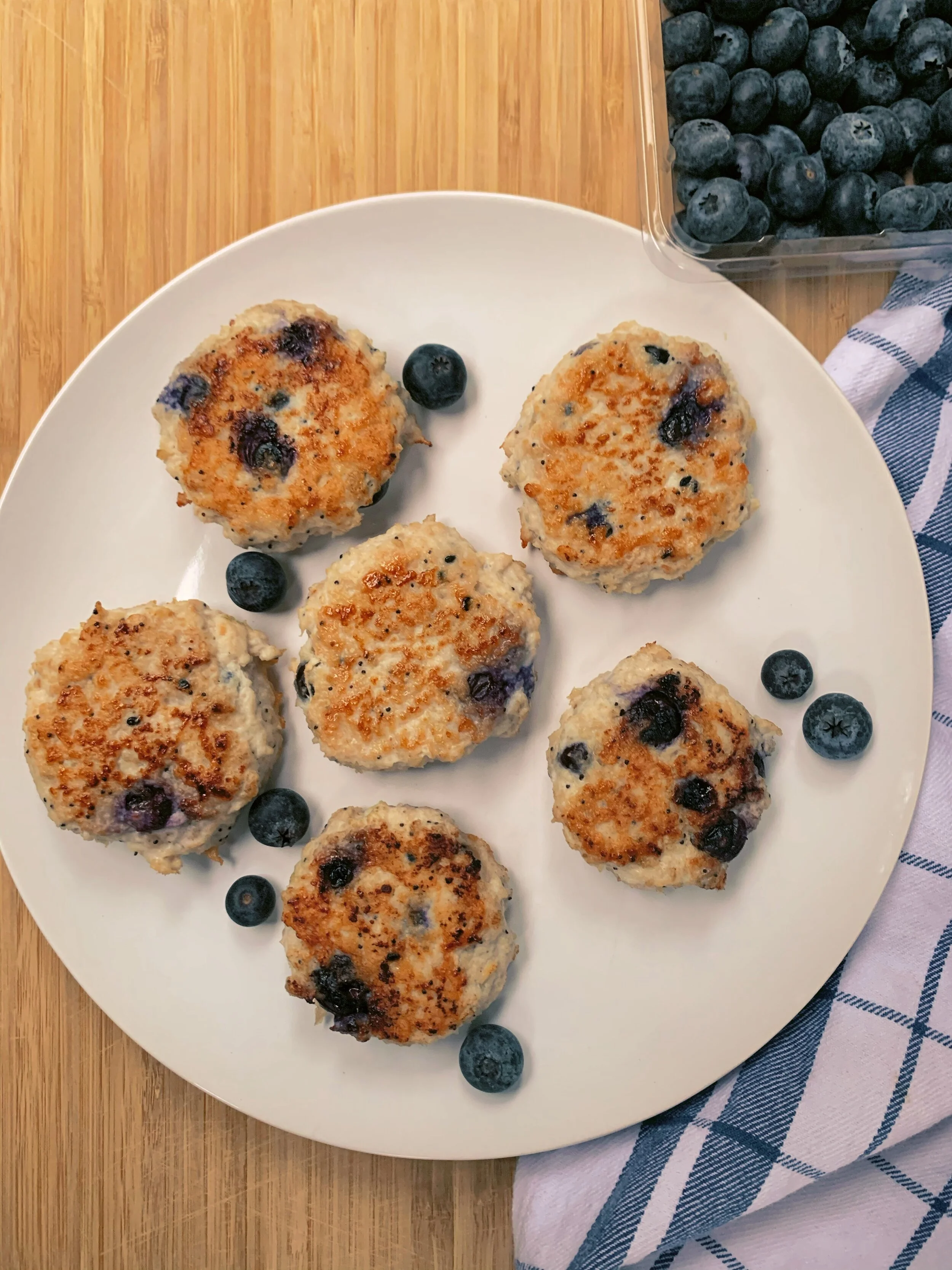 3 Ingredient Maple Blueberry Breakfast Sausage