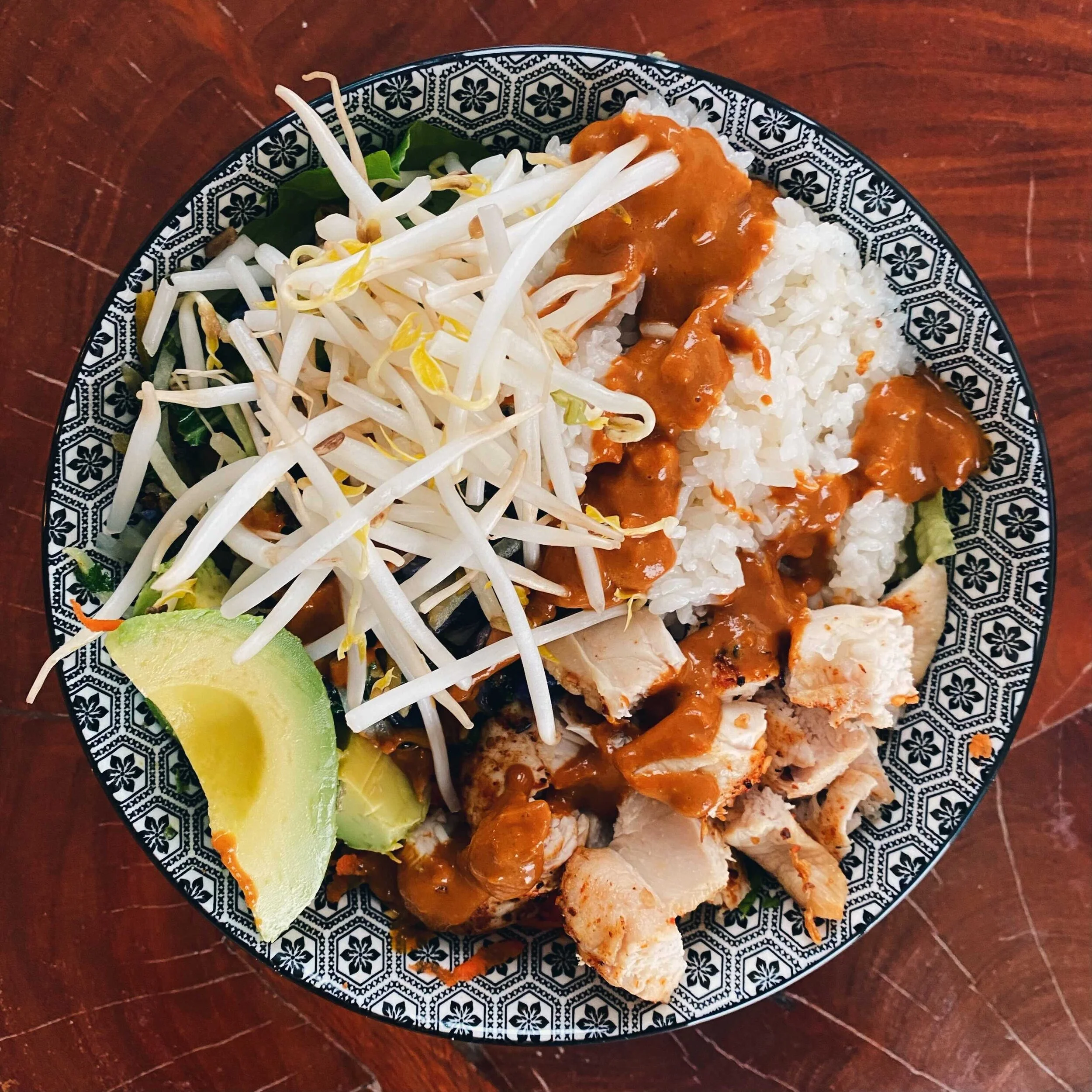 Peanut Sauce Chicken Bowl — Married To My Macros Personalized