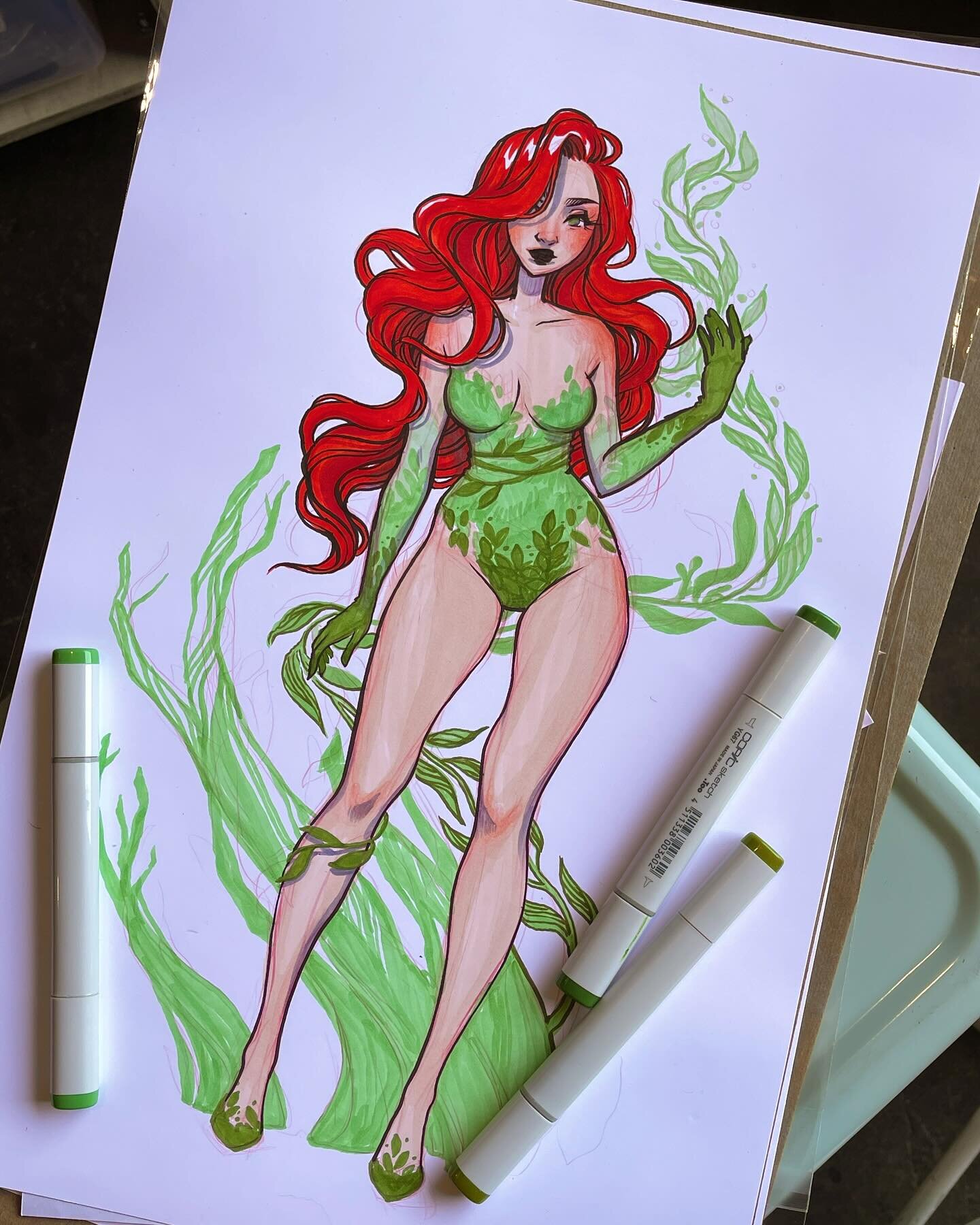 I just realized I never posted this commission I took during @capecowlcomics comic con a few months ago! I had so much fun working on poison ivy and it was nice to just turn my brain off and draw someone else&rsquo;s character hahah
Speaking of commi