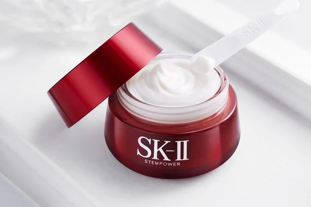 thumbnail_EakPiti_SKII_TEXTURE_SHOT_STEMPOWER_HIRES_RGB_kOr8ts4S.jpg