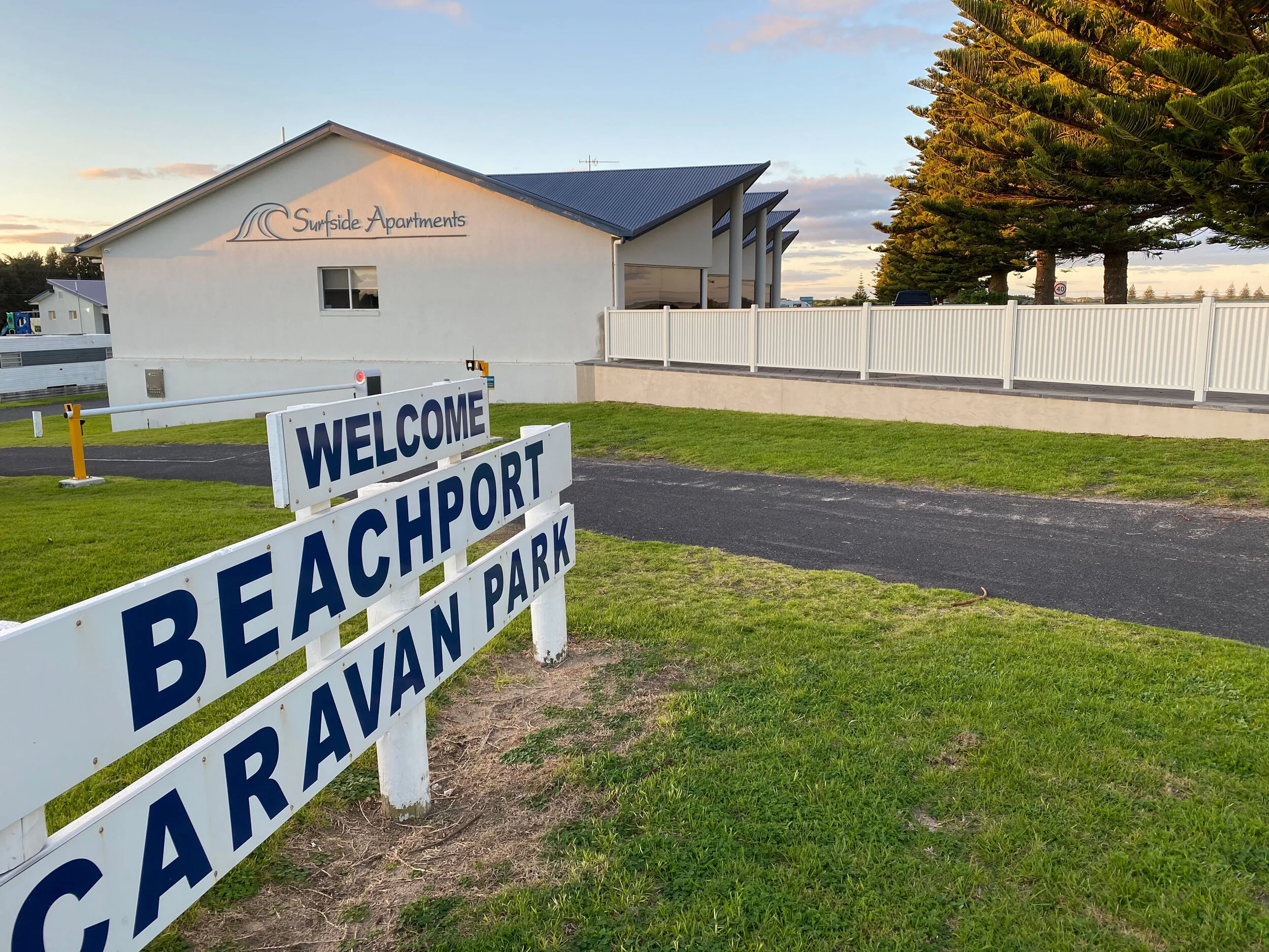 Surfside Luxury Apartments — Beachport Caravan Park