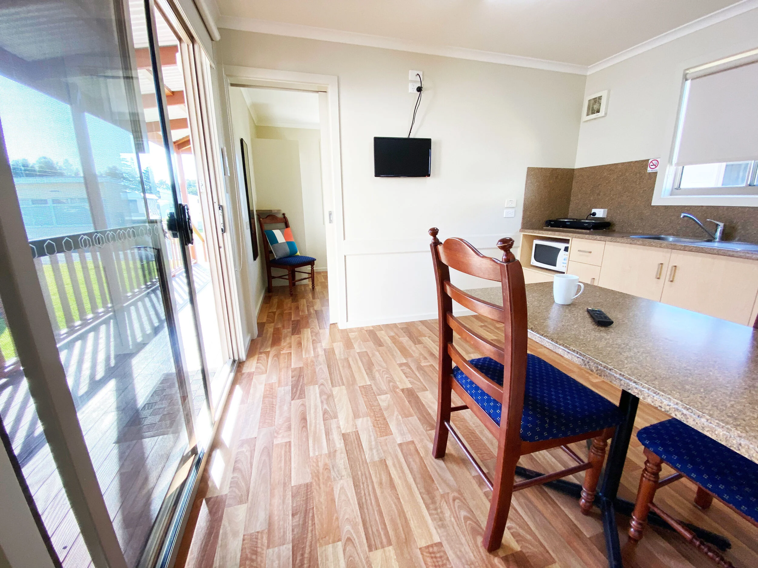 Ensuite Cabins — Beachport Caravan Park