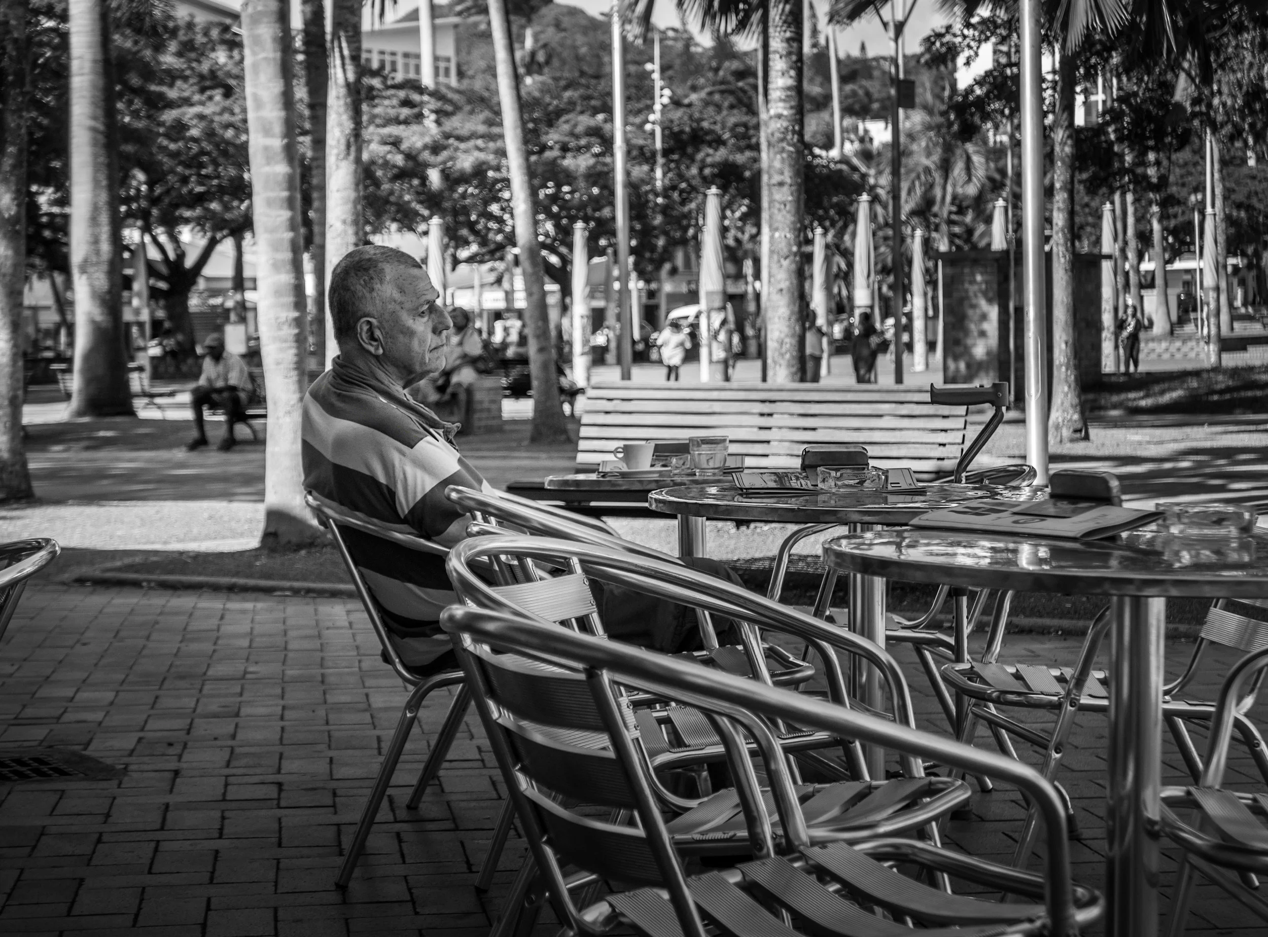 CRH_2016_ALONE-OR-WAITING--_1000308_500px.jpg