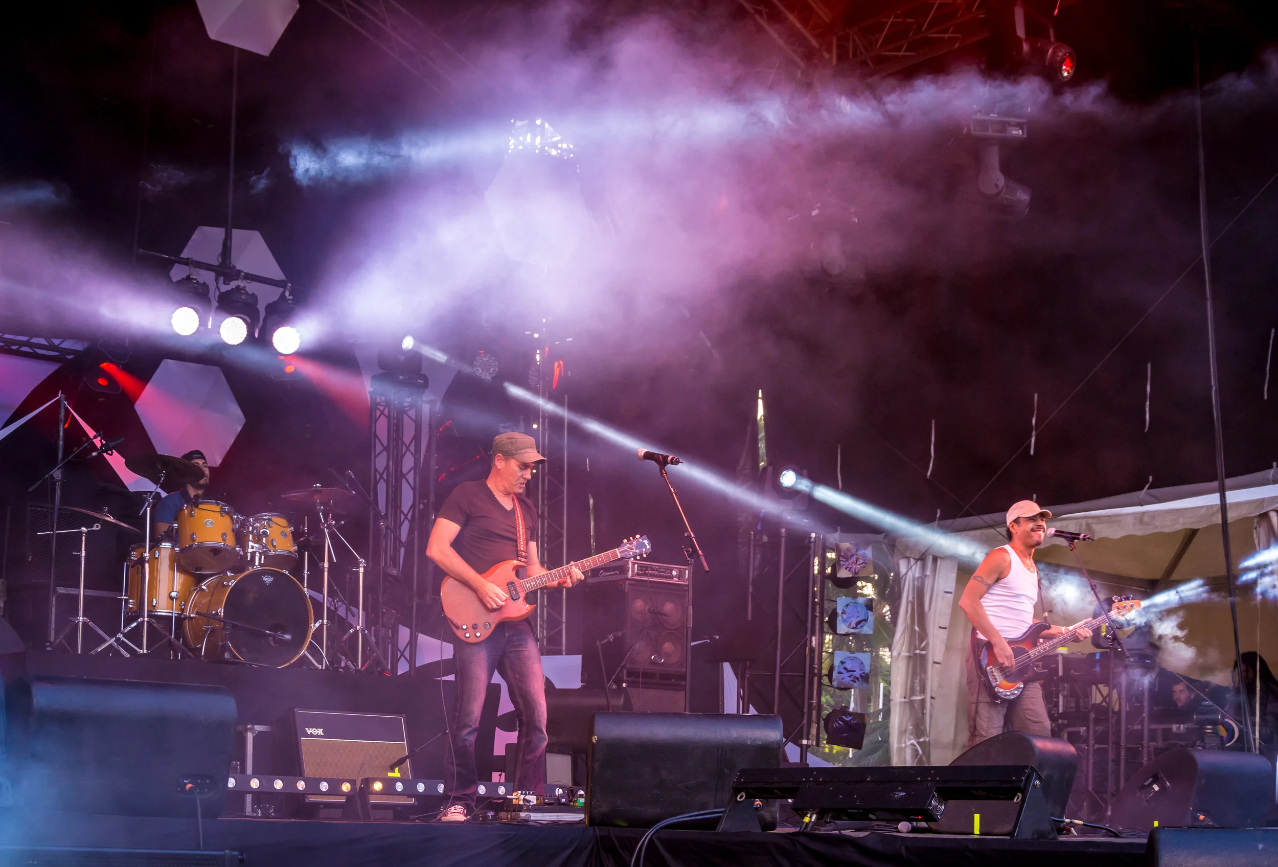 LES TROIS PETIT COCHONS (1).jpg