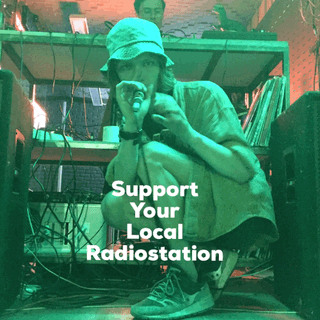  Being free from commercial influence and ideologies,&nbsp;20ft Radio exists through donations of listeners and aims to represent only high-quality music of Ukraine and from around the world.   Click!  