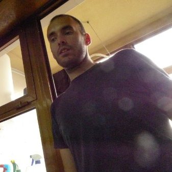 Gonçalo Durães   Fundador do projecto TIL Design, trabalha como consultor na Plot onde desenvolve projectos para o cliente Montepio.