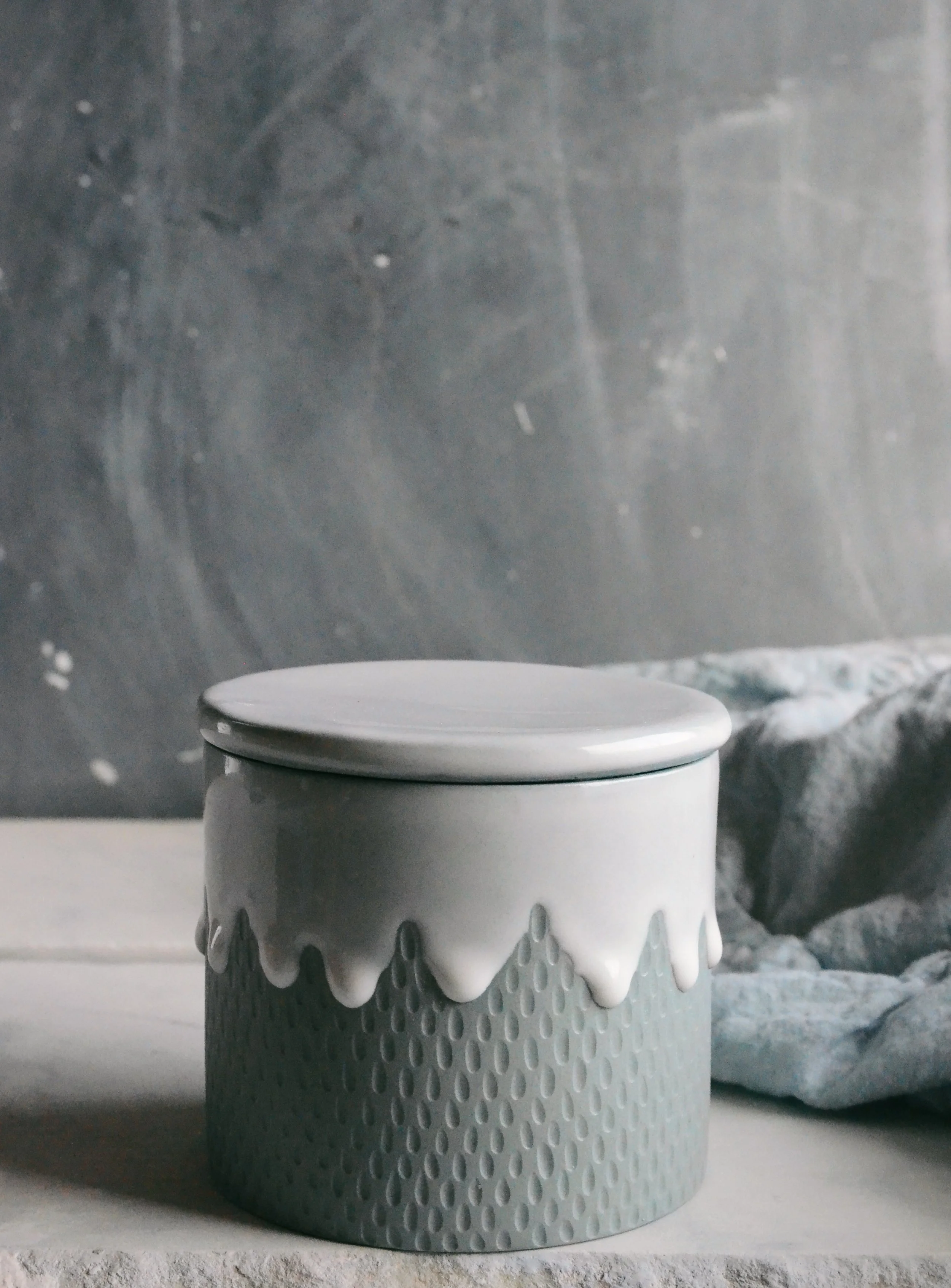 PREORDER LICHEN CARVED BUTTER KEEPER