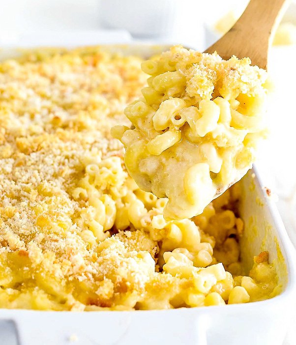 Grammy’s Baked White Cheddar Mac and Cheese 