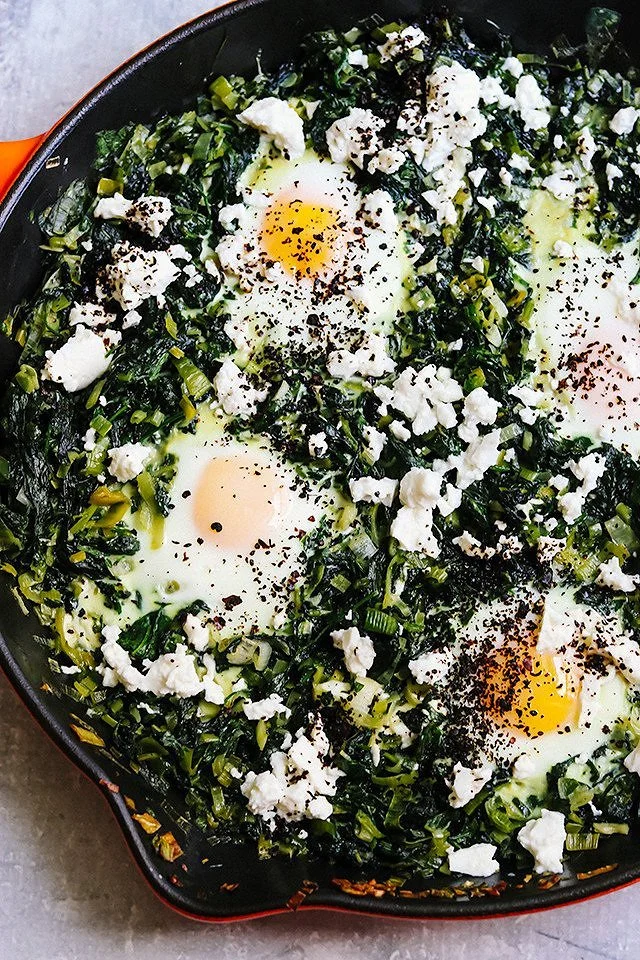 Spanakopita Skillet Baked Eggs