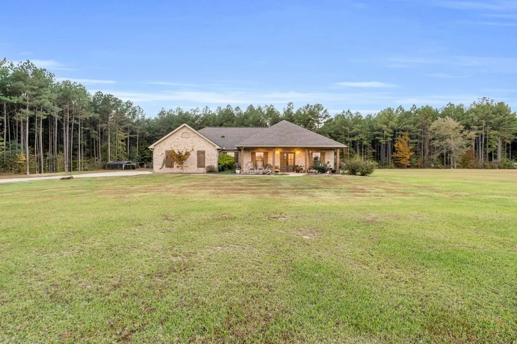 490 Carly Ln