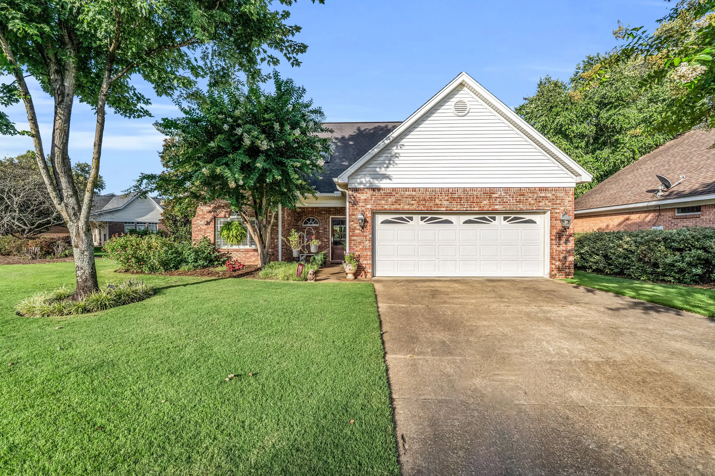 24 Lakes Boulevard