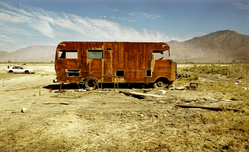 DECHAUSSE red carovan.png