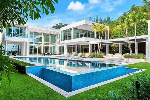 Just Hit the Market! Modern estate on guard-gated Palm Island designed by Kobi Karp.

32,000 SF lot with 100 ft on water
13,144 SF home with 9 beds and 8.5 baths
Movie theatre, elevator, pet room, 4-car garage, staff room, gym on water, guest house, 