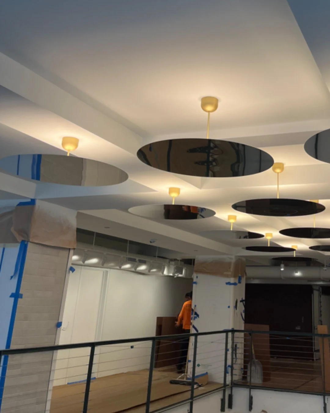 Refined simplicity in motion.

The Millimetro Ceiling by Luceplan redefines minimalism through precision and light. Each 1 mm polished steel disk appears to float beneath the ceiling, reflecting its surroundings while emitting a warm, diffused glow t