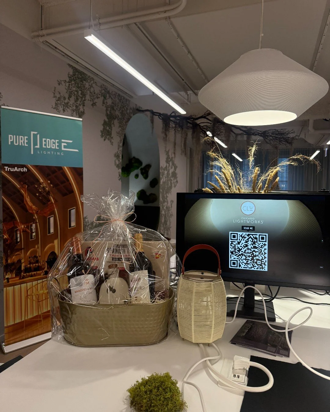 Chicago Lightworks was part of the "Dinner Is Done" product pop-up at the Momentum Textiles showroom in theMART. The event brought together design reps and manufacturers for an afternoon where designers could explore new products, connect w