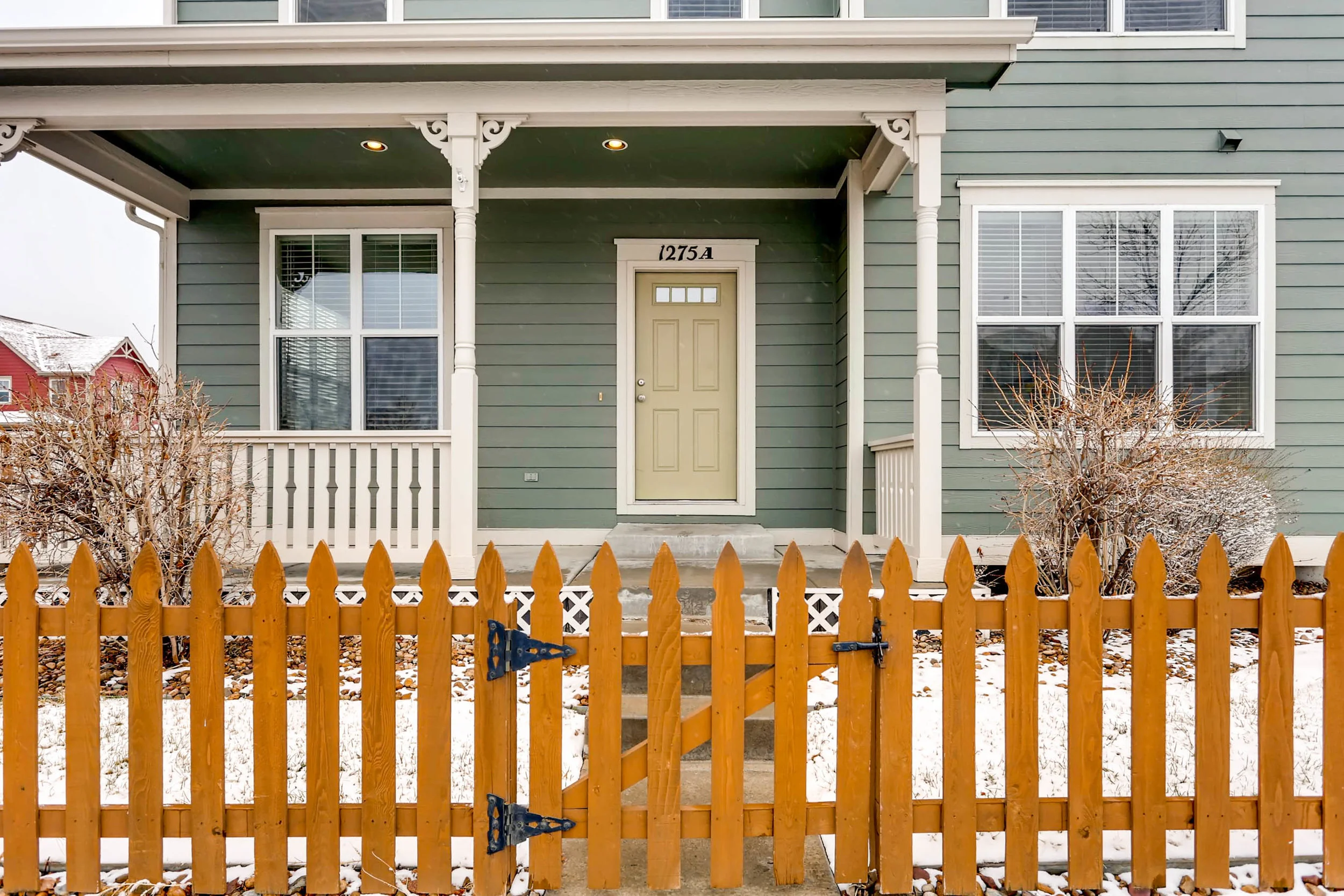1275 Hummingbird Circle A-print-004-3-Exterior Front Entry-2700x1799-300dpi.jpg