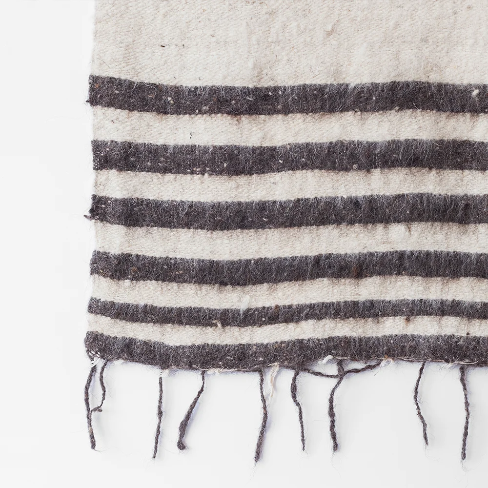 thin-stripe-detail.jpg