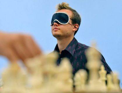 Photo courtesy of blindfoldking.com