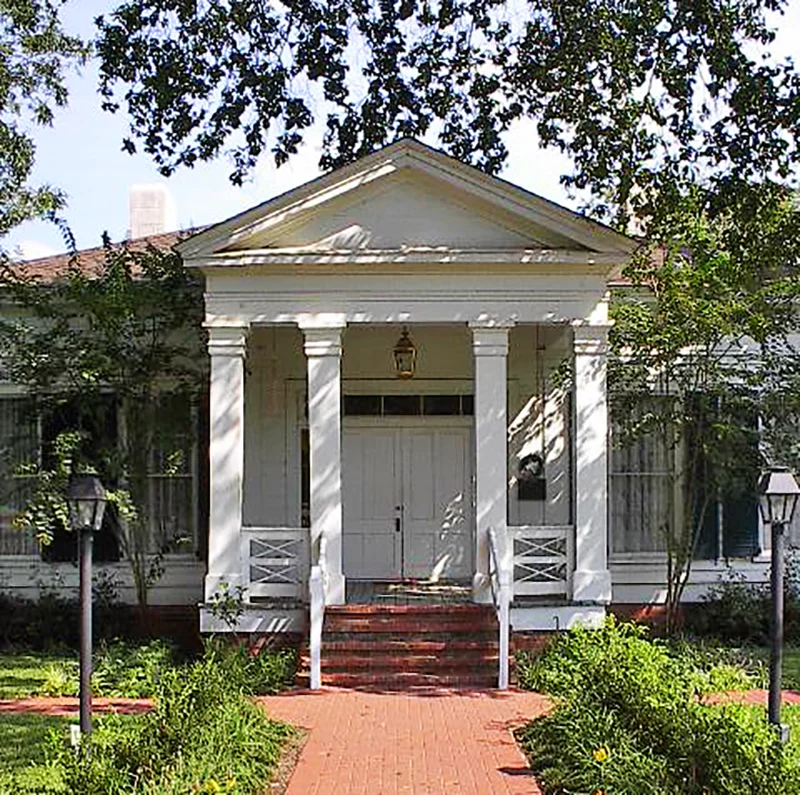 Moody-Bradley House 1