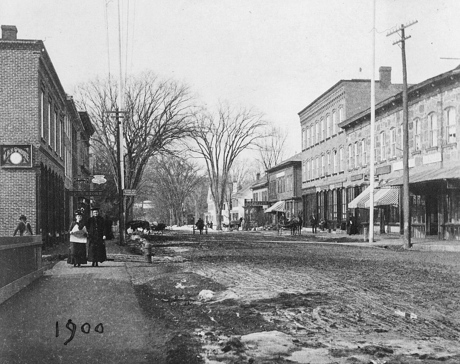 shop-woodstock-history-center