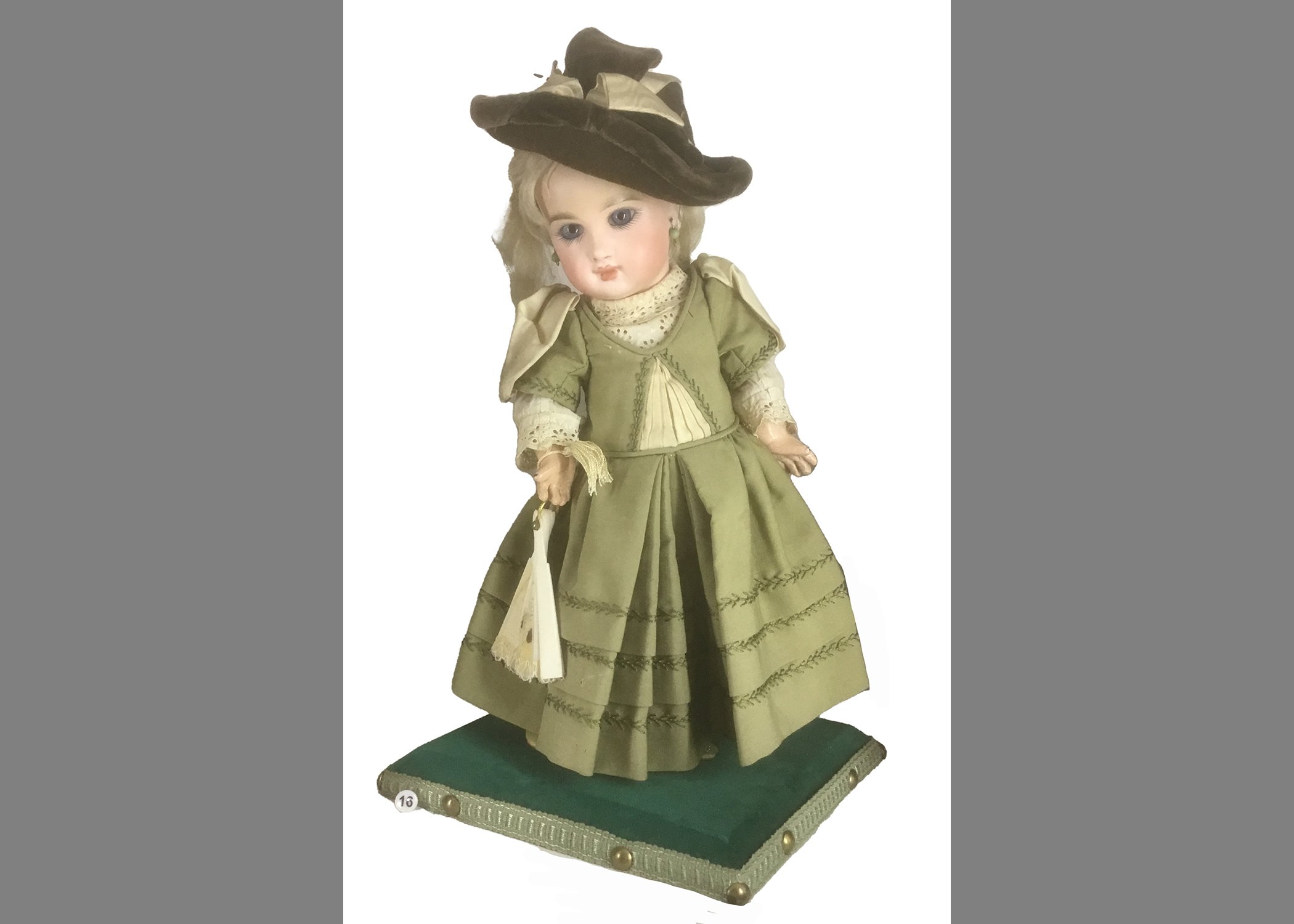 Jumeau Fashion Doll 1870-1882
