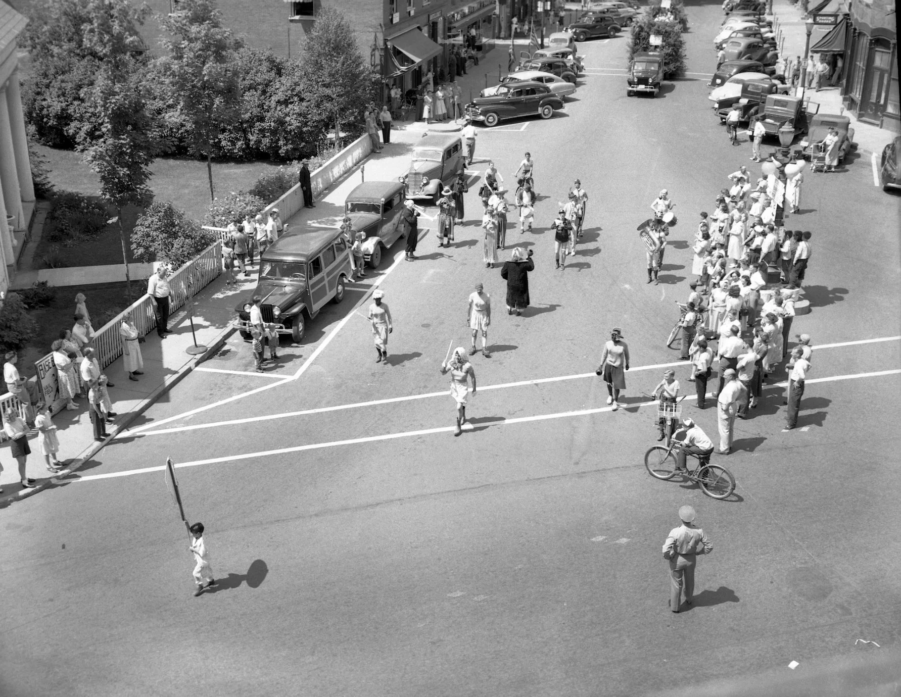Alumni Day parade (2).jpg