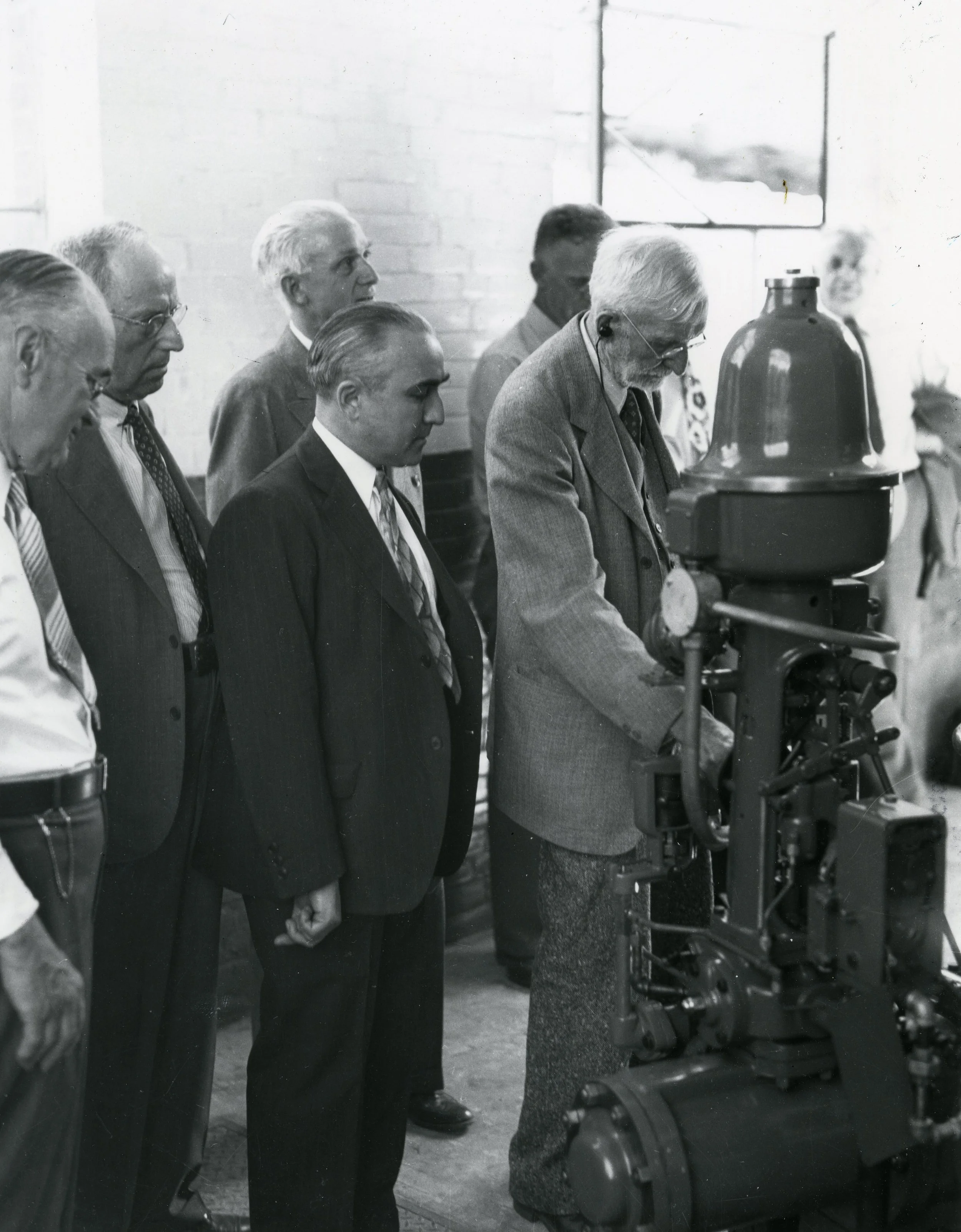 Arthur Wilder starting the new turbine in 1941