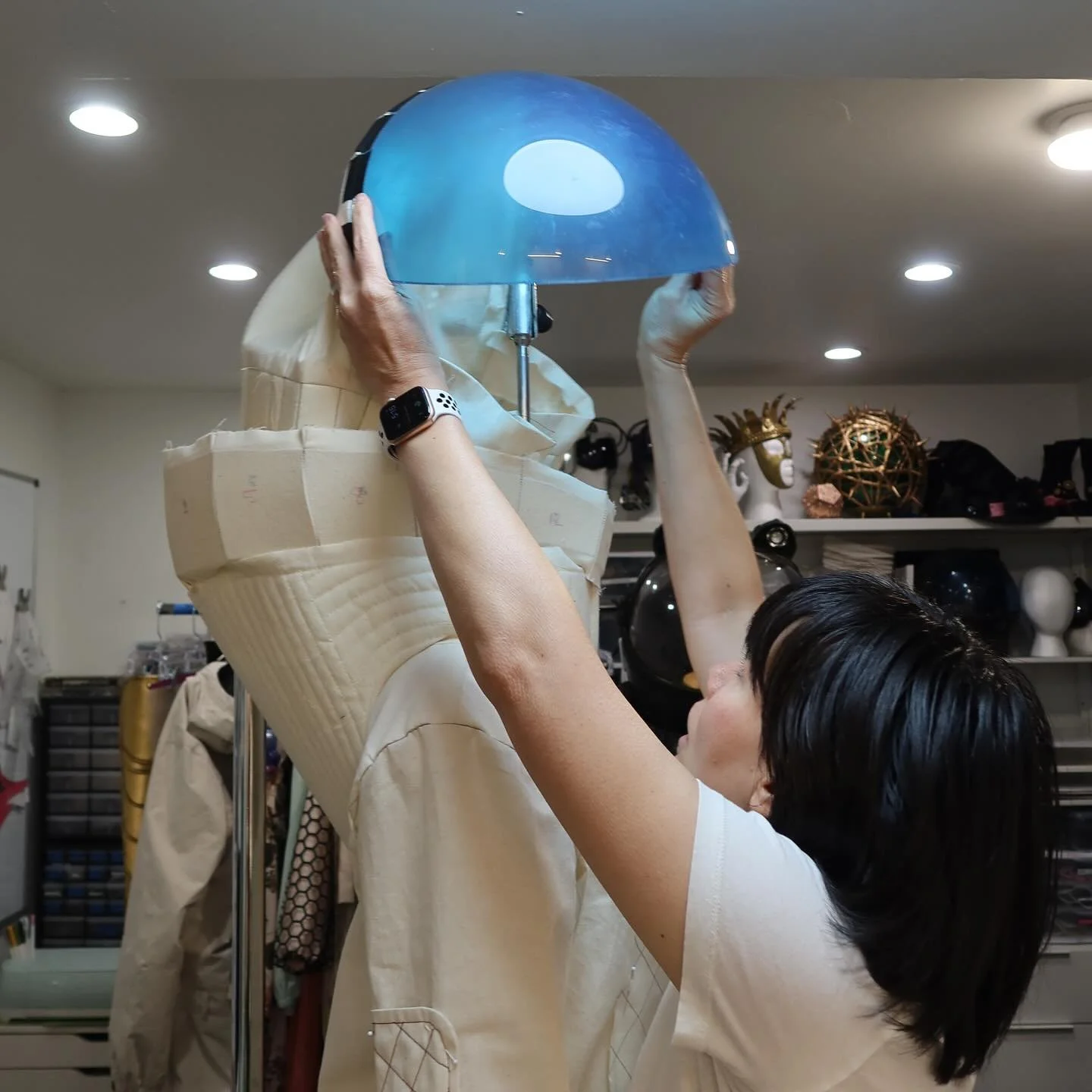 Floppy prototype suit is coming along! It’s a bit of a mess currently because the sections are still separate and I haven’t put all the structure in yet. But excited to see the shapes coming together and it kind of looks like what I imagi