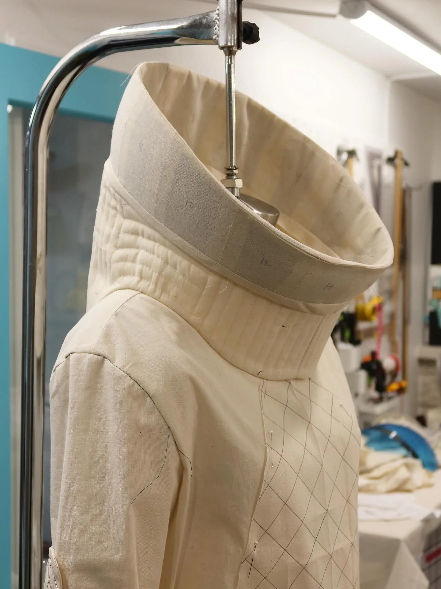 Working on this fabric helmet idea I have. I’m using a very thin 3D printed shape to stabilize the middle portion and create the curve I want. I used the 3D model I made in Fusion360 to make the sewing pattern digitally in CLO3D. Super pleased